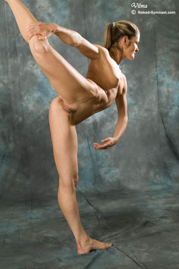 nude flexible female